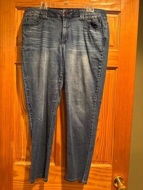 Democracy Ab Technology Jeans Size 16